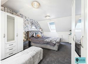 Bedroom- click for photo gallery